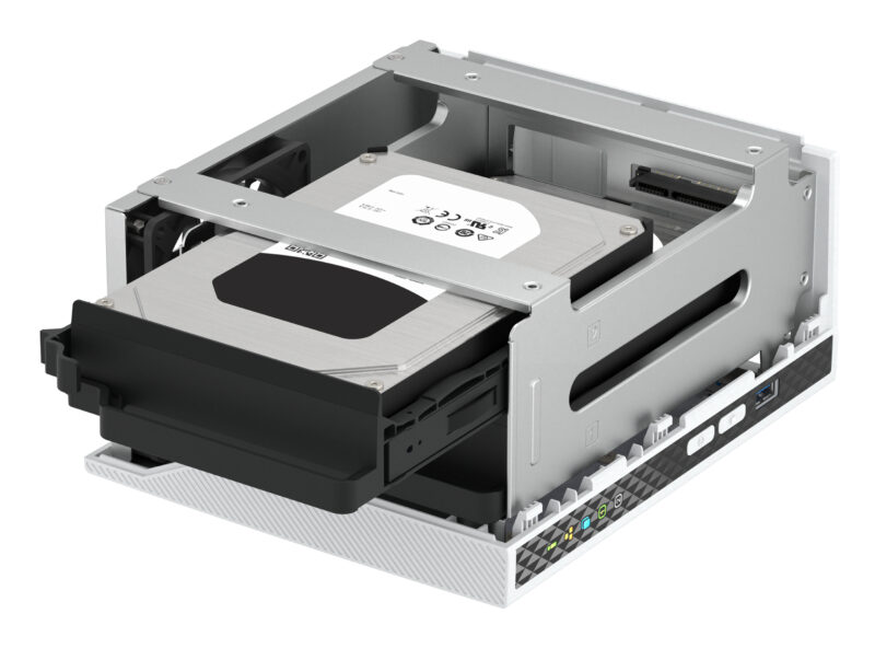 QNAP TS-233 server NAS e di archiviazione Tower ARM Cortex-A55 2 GB 0 TB QNAP QTS Bianco