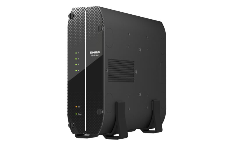 QNAP TS-410E NAS Tower Intel® Celeron® J6412 8 GB 0 TB QNAP QTS Nero