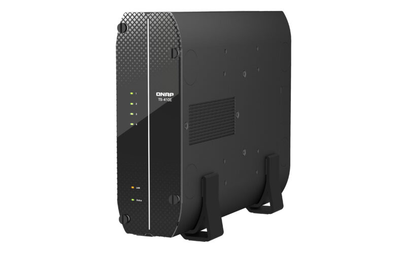 QNAP TS-410E NAS Tower Intel® Celeron® J6412 8 GB 0 TB QNAP QTS Nero