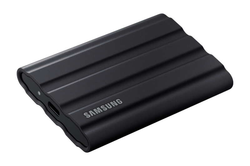 Samsung Portable SSD T7 Shield USB 3.2 4TB immagine gallery 5 Samsung Portable SSD T7 Shield USB 3.2 4TB