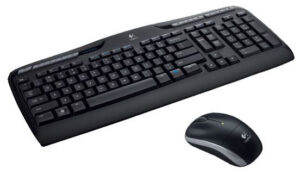 Logitech Wireless Combo MK330 tastiera Mouse incluso Ufficio RF Wireless QWERTY US International Nero immagine principale Logitech Wireless Combo MK330 tastiera Mouse incluso Ufficio RF Wireless QWERTY US International Nero