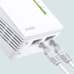 TP-Link TL-WPA4220 adattatore di rete PowerLine 600 Mbit/s Collegamento ethernet LAN Wi-Fi Bianco 1 pz immagine gallery 4 TP-Link TL-WPA4220 adattatore di rete PowerLine 600 Mbit/s Collegamento ethernet LAN Wi-Fi Bianco 1 pz
