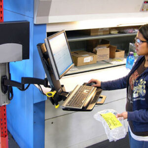 Ergotron 200 Series Combo Arm 61 cm (24") Parete Bianco