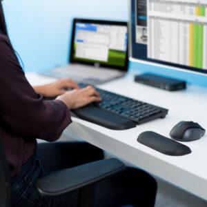 Kensington Braccio per monitor a colonna estensibile SmartFit®