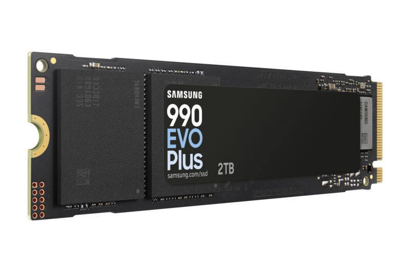 Samsung MZ-V9S2T0 2 TB M.2 PCI Express 4.0 NVMe V-NAND TLC immagine gallery 4 Samsung MZ-V9S2T0 2 TB M.2 PCI Express 4.0 NVMe V-NAND TLC