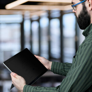StarTech.com Filtro privacy a 4 posizioni per Surface Pro 8/9/X Laptop da 13", modalità verticale/orizzontale, abilitato al Touch, visione a +/-30°, blocca fino al 51% di luce blu, Antiriflesso