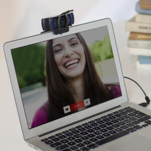 Logitech C920S HD Pro Webcam, Videochiamata Full HD 1080p/30fps, Audio Stereo ‎Chiaro, ‎Correzione Luce HD, Privacy Shutter, Per Skype, Zoom, FaceTime, Hangouts, ‎‎PC/Mac/Laptop/Tablet/XBox‎, Nero