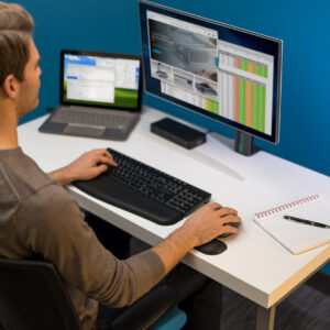 Kensington Braccio per monitor a colonna estensibile SmartFit®