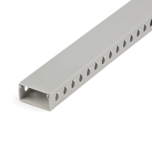 StarTech.com Canalina di cablaggio cavi scanalata con coperchio, 50mm P x 25mm H - 2m L - 8mm, canalina passacavi in PVC per cavo di rete/ canaline a parete, massimo 25 cavi, certificata UL immagine principale StarTech.com Canalina di cablaggio cavi scanalata con coperchio, 50mm P x 25mm H - 2m L - 8mm, canalina passacavi in PVC per cavo di rete/ canaline a parete, massimo 25 cavi, certificata UL