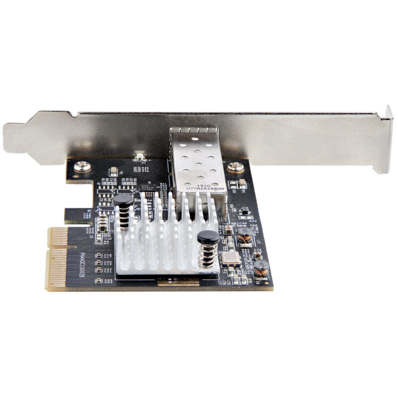 StarTech.com Scheda di Rete PCIe SFP+ 10G - Adattatore Ethernet con Porta SFP+, NIC PCIe Fibra Ottica 10Gigabit - SFP+ Aperto per Modulo e Cavi Conformi MSA, Scheda di Rete Gigabit PCI Express SFP+ immagine gallery 4 StarTech.com Scheda di Rete PCIe SFP+ 10G - Adattatore Ethernet con Porta SFP+, NIC PCIe Fibra Ottica 10Gigabit - SFP+ Aperto per Modulo e Cavi Conformi MSA, Scheda di Rete Gigabit PCI Express SFP+
