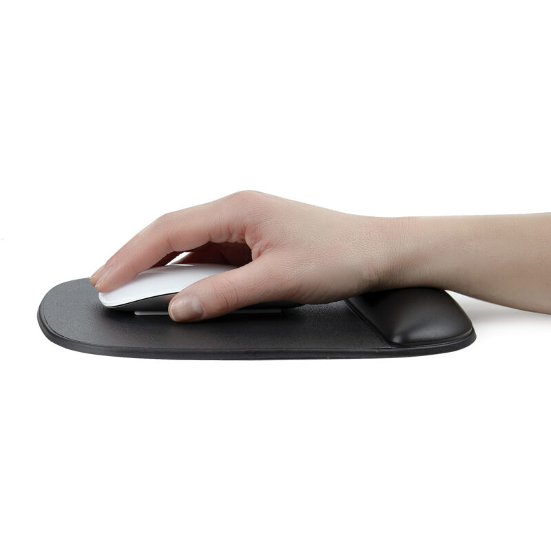StarTech.com Tappetino per mouse con poggiapolso (17x18x2cm) - Tappetino per mouse ergonomico con supporto per il polso, Mouse Pad in gel da scrivania con base antiscivolo in PU immagine gallery 4 StarTech.com Tappetino per mouse con poggiapolso (17x18x2cm) - Tappetino per mouse ergonomico con supporto per il polso, Mouse Pad in gel da scrivania con base antiscivolo in PU