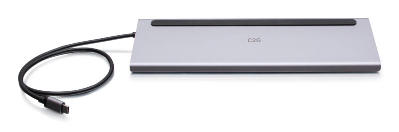 C2G USB-C Docking Station a triplo schermo 10-in-1 con HDMI, DisplayPort, VGA, Ethernet, USB, lettore di schede SD, audio da 3,5 mm e erogazione di potenza fino a 100 W - 4K 30 Hz