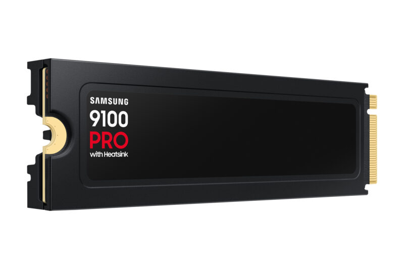 Samsung 9100 PRO Heatsink PCIe® 5.0 NVMe™ M.2 SSD - 4 TB immagine gallery 7 Samsung 9100 PRO Heatsink PCIe® 5.0 NVMe™ M.2 SSD - 1 TB