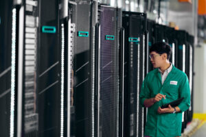 HPE ProLiant DL345 Gen11 8SFF x1 Primary Box 2/3 Tri-Mode Cable Kit immagine principale HPE Aruba Networking PD-9501-5GCO-AC 60W 802.3bt Smart Rate Otdr Surge Protection Midspan Injector
