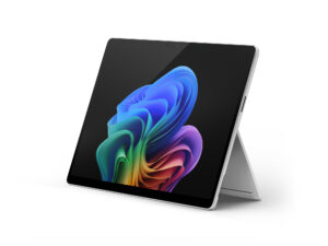 Microsoft Surface Pro 11 Copilot+ PC Intel Core Ultra 5 512 GB 33 cm (13") 16 GB Wi-Fi 7 (802.11be) Windows 11 Pro Platino immagine principale Microsoft Surface Pro 11 Copilot+ PC Intel Core Ultra 5 256 GB 33 cm (13") 16 GB Wi-Fi 7 (802.11be) Windows 11 Pro Platino